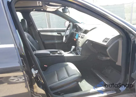 2009 Mercedes-Benz C 300 Luxury/Sport из США, поврежденный, VIN WDDGF54X89R049947